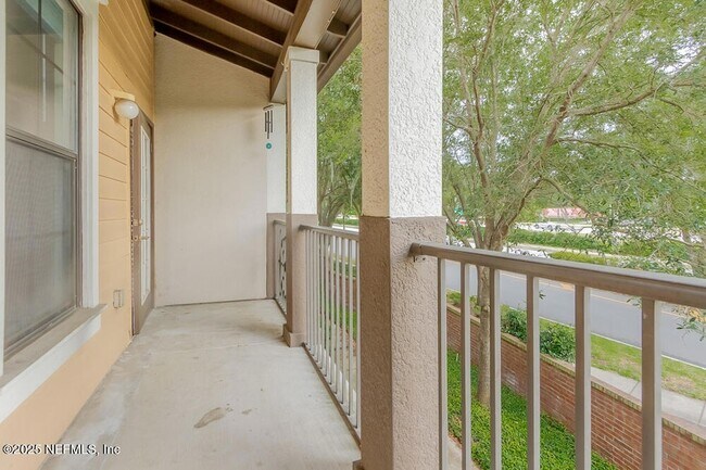 Foto del edificio - 9823 Tapestry Park Circle