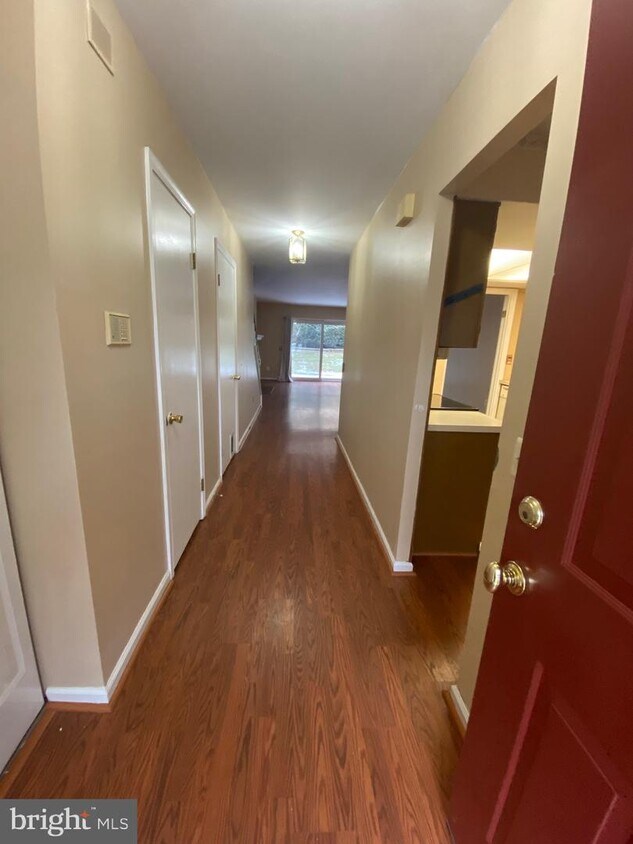 447 Saybrook Ln, Wallingford, PA 19086 Townhouse for Rent in