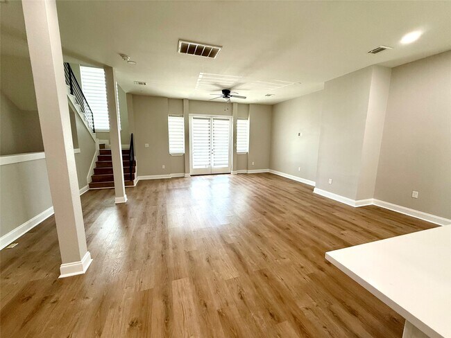 Foto del edificio - 3526 Luca St