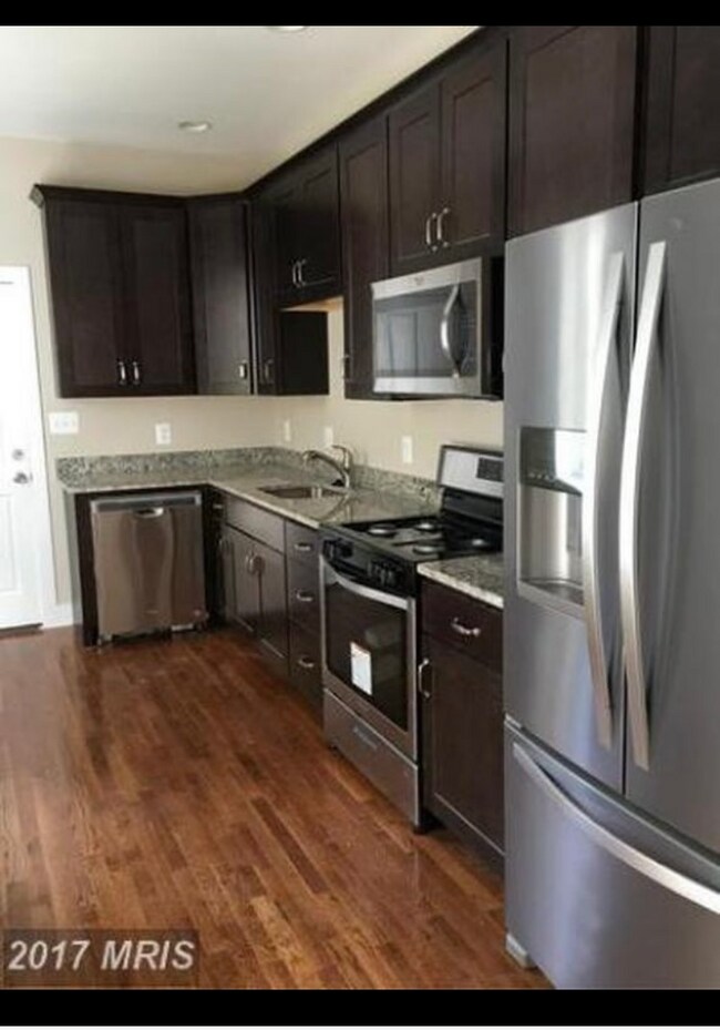 Foto del edificio - 429 E Lanvale St