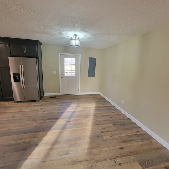 Foto del edificio - 8095 Nashville Hwy