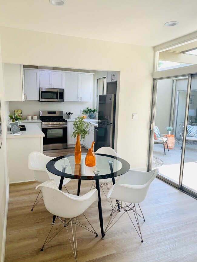 Dining & Kitchen - 1777 Grevelia St