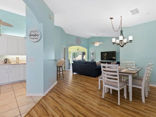 Foto del edificio - 904 Addington Ct