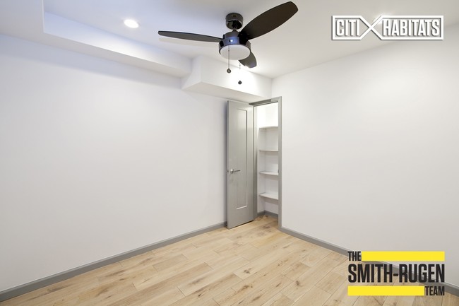 Foto del edificio - 332 E 6th St