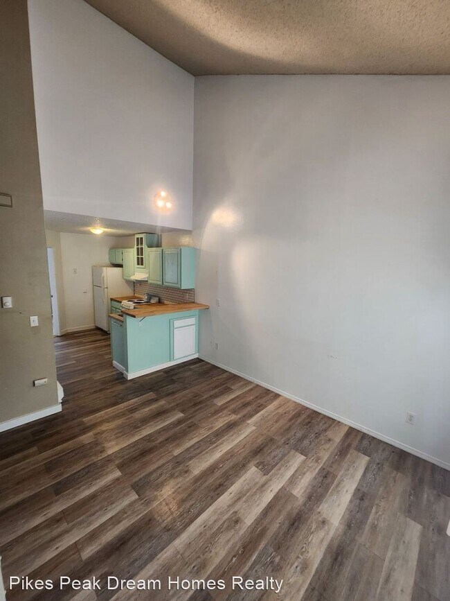 Building Photo - 2 br, 2 bath House - 143 Wellington Street