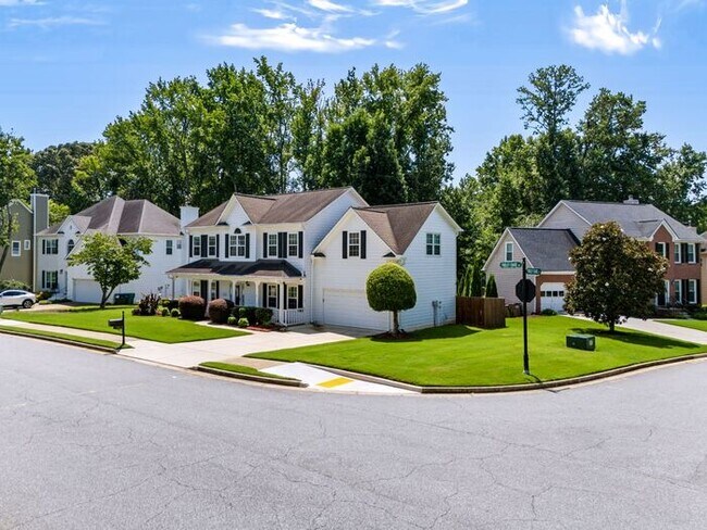 Photo - 5910 Findley Chase Dr, Johns Creek, GA 30097 House