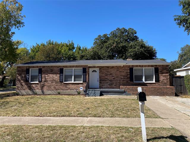 Primary Photo - 701 Harrison Ln