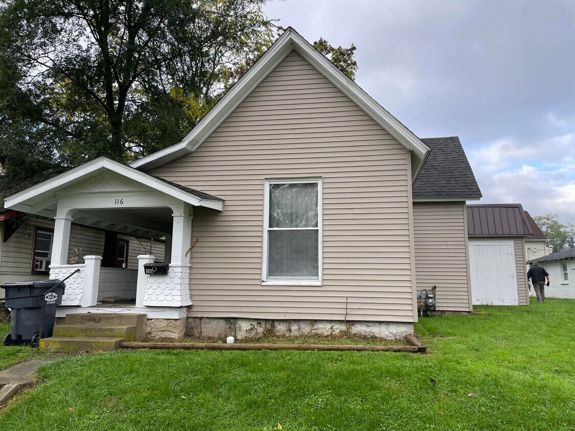 116 S Chestnut St Alexandria, IN - 116 Chestnut Rd