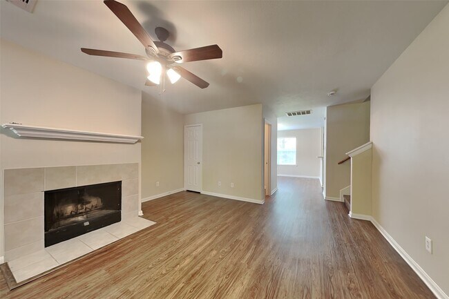Foto del edificio - 19342 Little Pine Ln