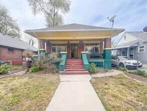 Building Photo - 1456 S Edison St