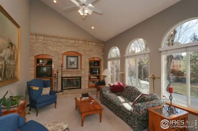 Photo - 1879 Breen Ln House