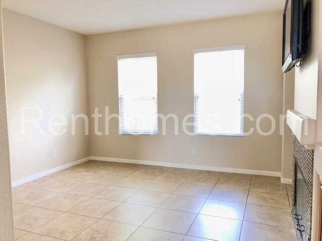 Foto del edificio - La Mesa, 7370 La Mesita Place #2 - 2 bdrm ...