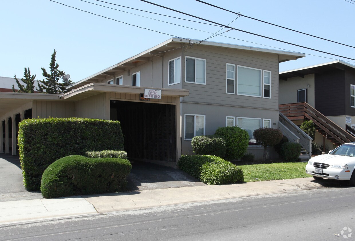 Building Photo - 1140 Elmer St
