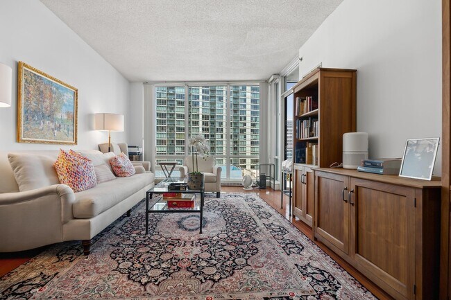 Foto del edificio - 20 Newport Pkwy