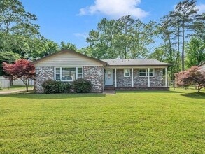 Building Photo - 11316 Maplecrest Dr SE