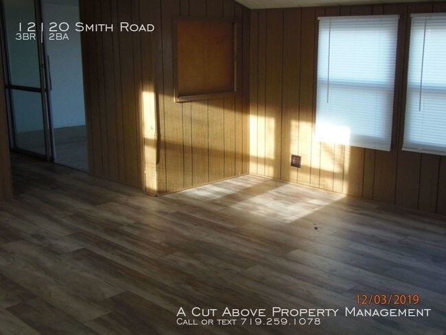 Building Photo - Modular Home on 5 Acres in Falcon