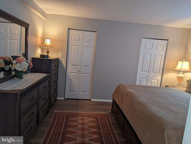 Foto del edificio - 22 Arbutus Ave