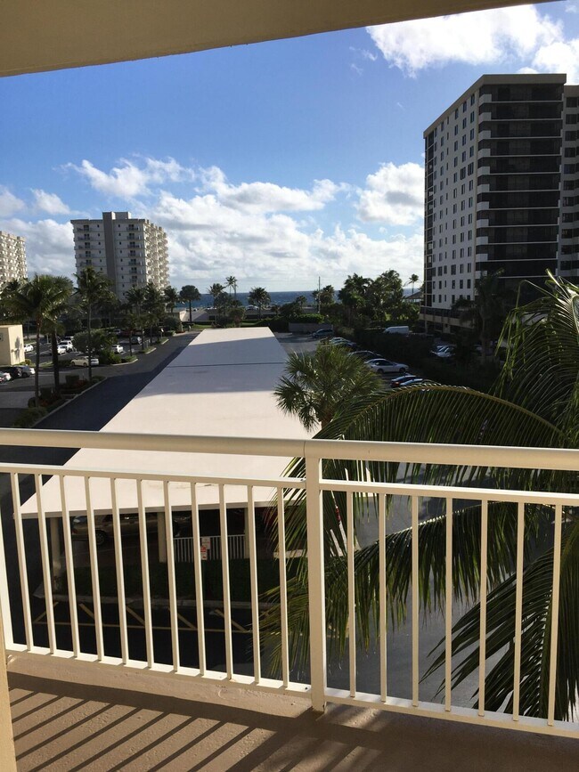 Building Photo - 3310 S Ocean Boulevard 431-D Highland Beac...