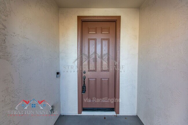 Foto del edificio - 17625 W Pasadena Ave