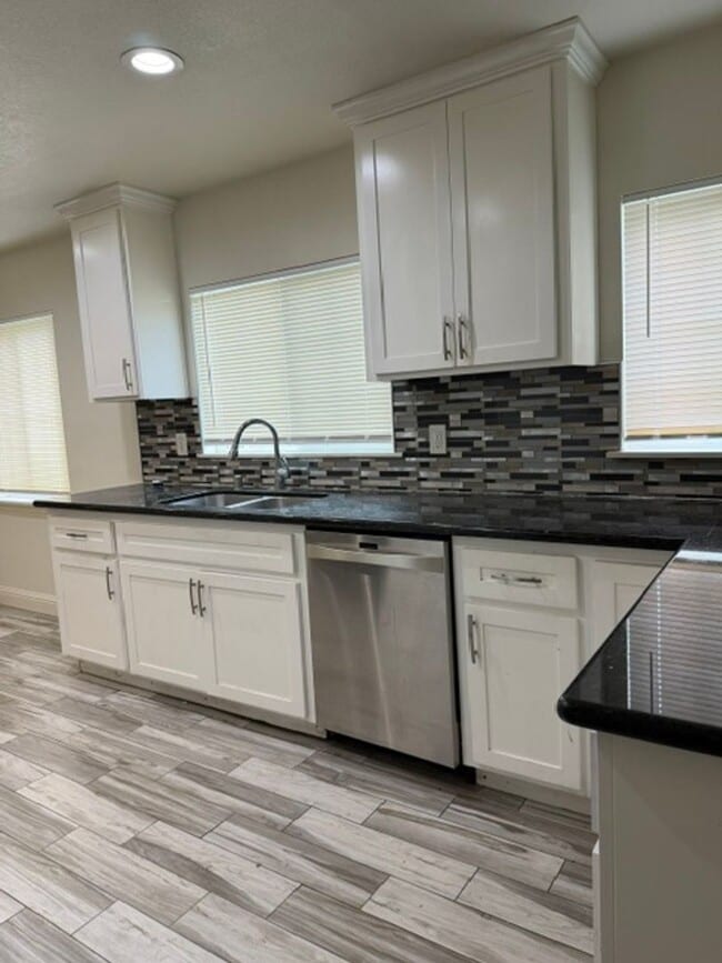 Photo - Desirable 3-bedroom 1 bath House