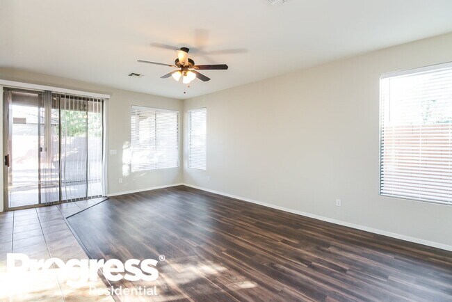 Foto del edificio - 3615 E Morning Star Ln