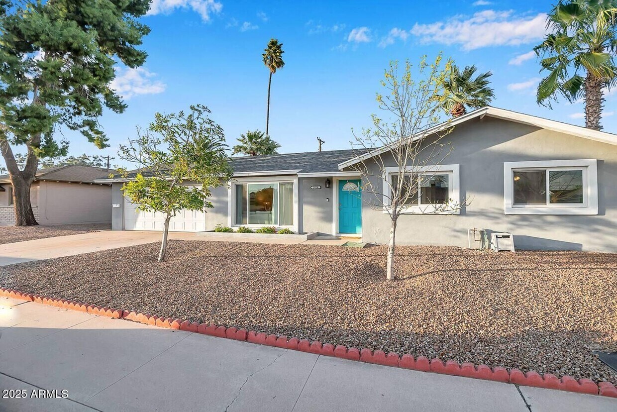 Foto principal - 7410 E Edgemont Ave