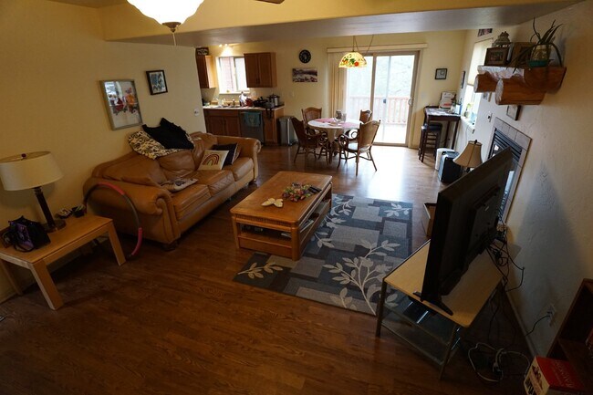 Foto del edificio - Lovely Townhome in Bailey!