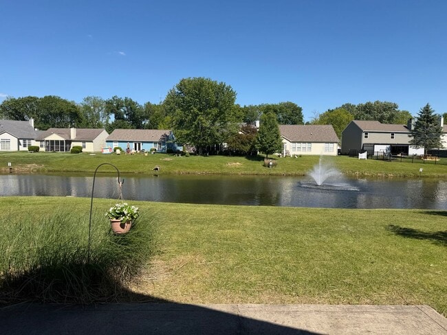 Building Photo - Fantastic 3 Bedroom 2 bath home on a pond