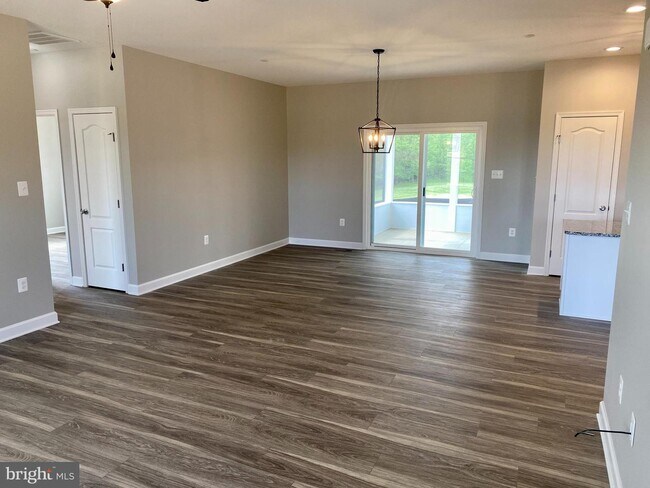 Foto del edificio - 8750 Neptune Ln