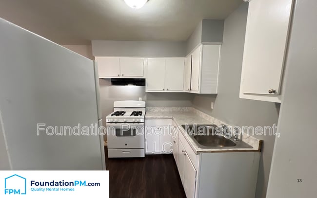 Building Photo - 3426 Ladue St