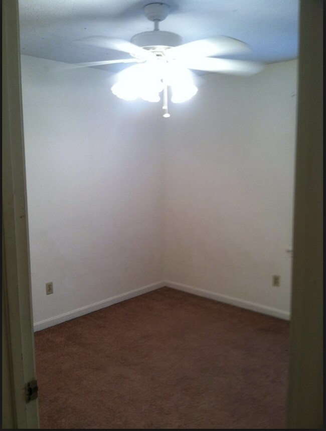 Building Photo - 1504 Pin Oak Ct