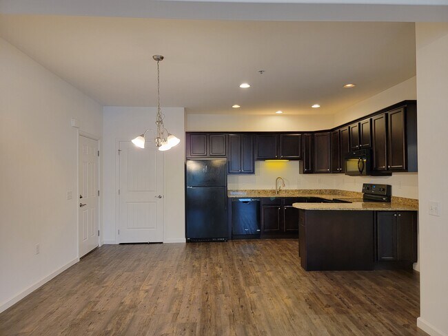 Foto del edificio - 619 Thornberry Ln
