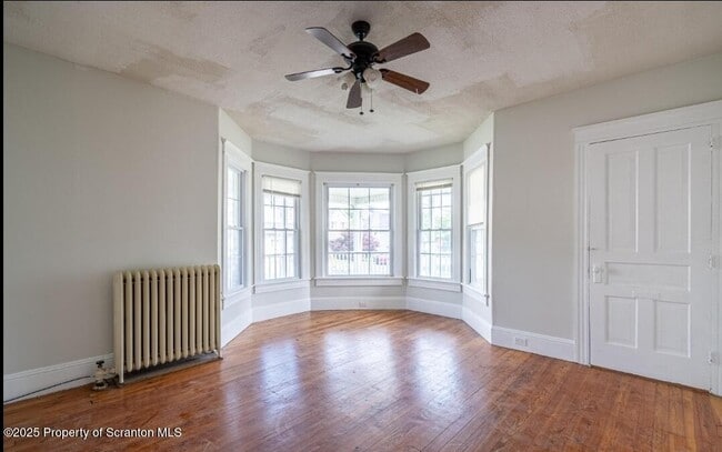 Building Photo - 452 W 8th St