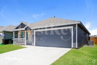 Building Photo - 10703 Vinateros Dr