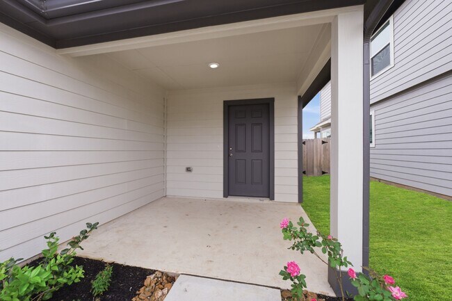 Building Photo - 14107 Balcones Fault Ct