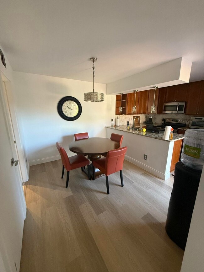 Building Photo - 8543 Boca Rio Dr