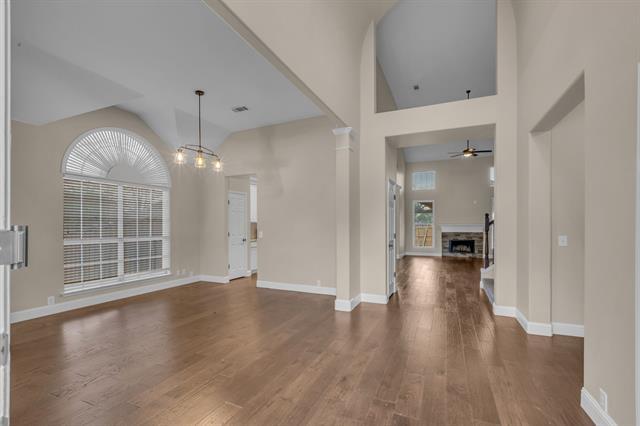 Foto del edificio - 754 Monterey Dr