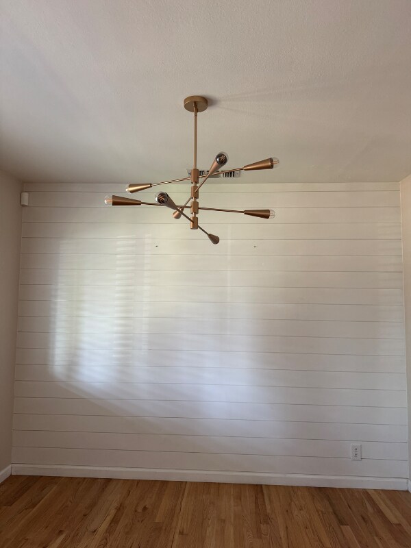 Foto del edificio - 1430 W Locust St