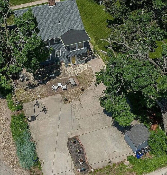 Foto del edificio - 310 19th St SE