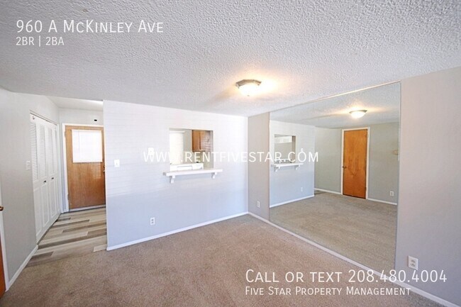Building Photo - 960 McKinley Ave