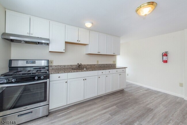 Foto del edificio - 84 Mill St