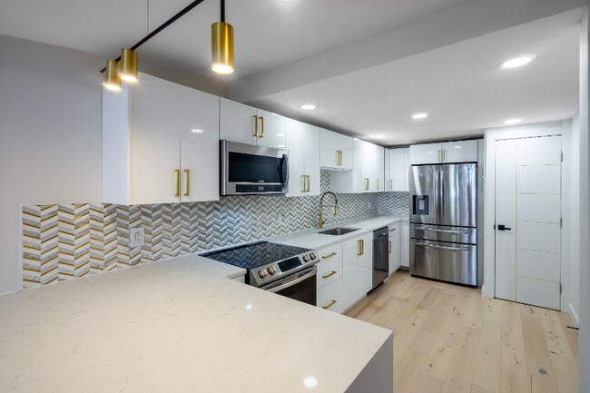 Building Photo - 1509 S Bay Villa Pl