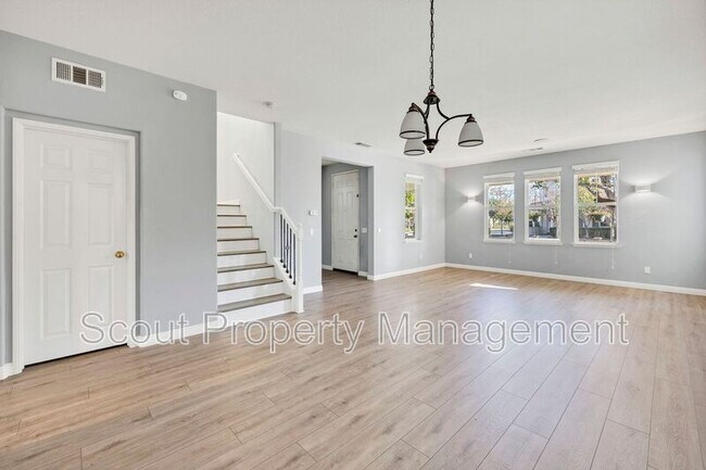 Foto del edificio - 40107 Stowe Rd