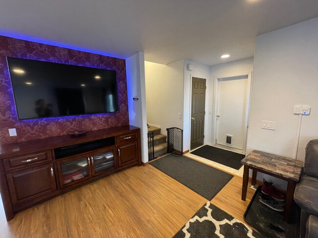 Foto del edificio - 7010 O'Brien St