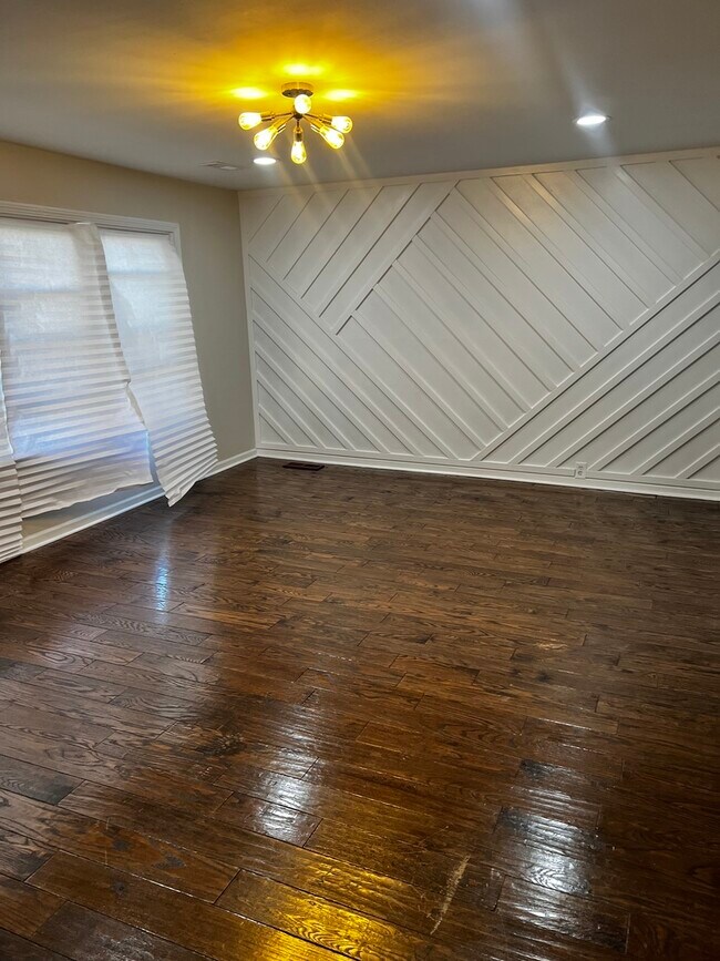 Foto del edificio - 14900 Irving Ave