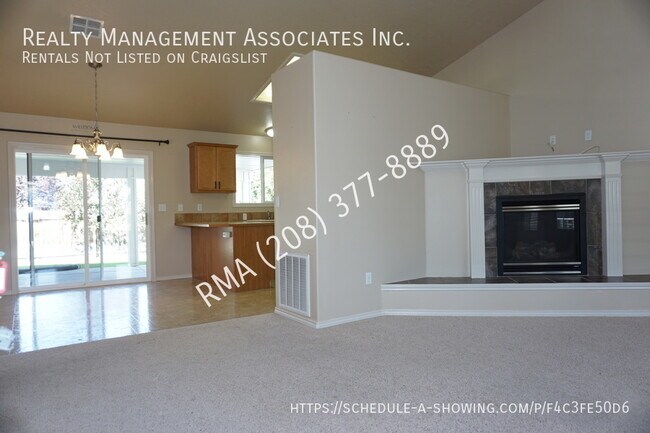 Foto del edificio - Great 3 Bedroom House in North West Nampa