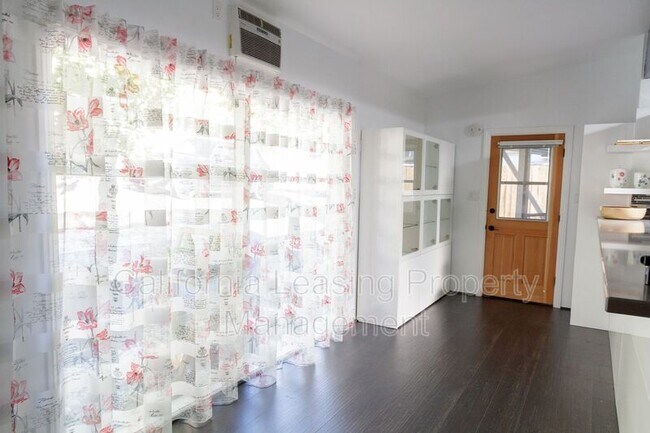 Foto del edificio - 5147 Cloud Ave