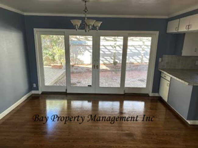 Foto del edificio - Bring your pets! Beautiful home in South Salinas - Coming Soon!