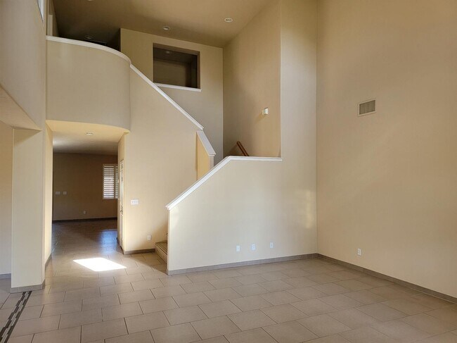 Building Photo - 2873 Whitmore Ave