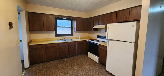 Building Photo - 3152 Shaffer Rd